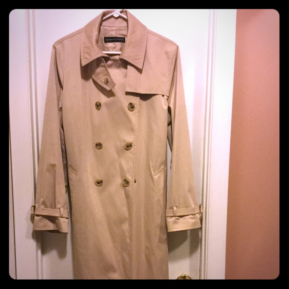 Dana Buchman Tan Raincoat L